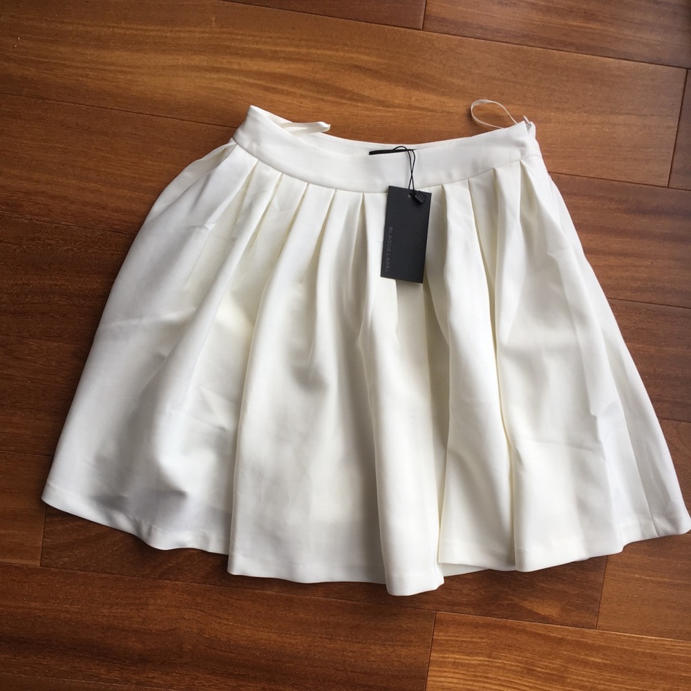 NWT Blaque Label White Skirt